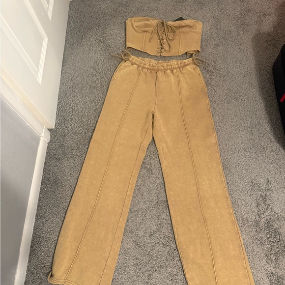 Casual Chic Tan Corset and Pants Two-Piece Set - Picture 5 of 6